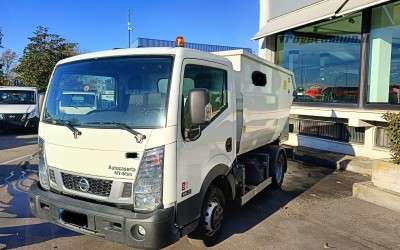 NISSAN CABSTAR NT 400 X RIFIUTI usato a Ravenna - De Stefani Group