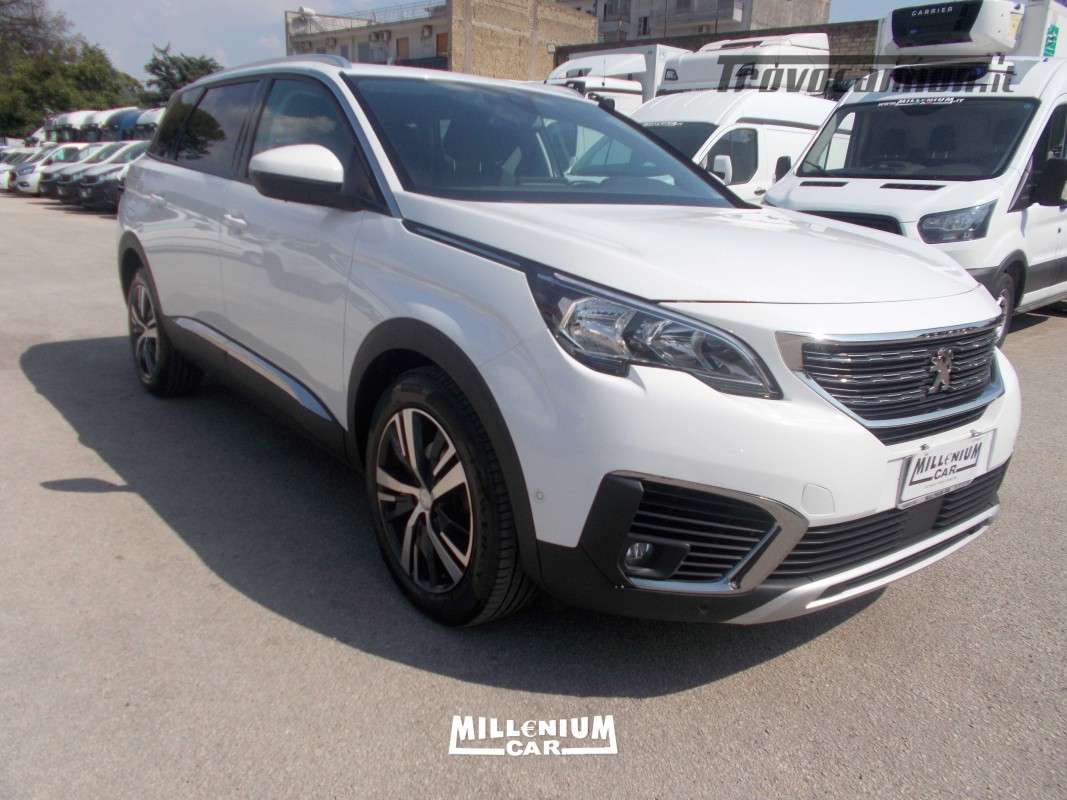 PEUGEOT 5008 ALLURE 11/2018  Machineryscanner