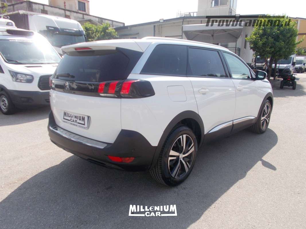 PEUGEOT 5008 ALLURE 11/2018  Machineryscanner