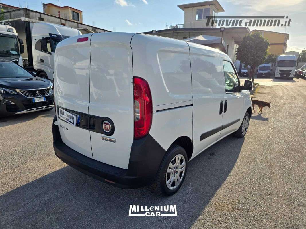 DOBLO 1,3 MJT TRASPORTO ORGANI LAMPEGGIANTI E SIRENE 2019  Machineryscanner