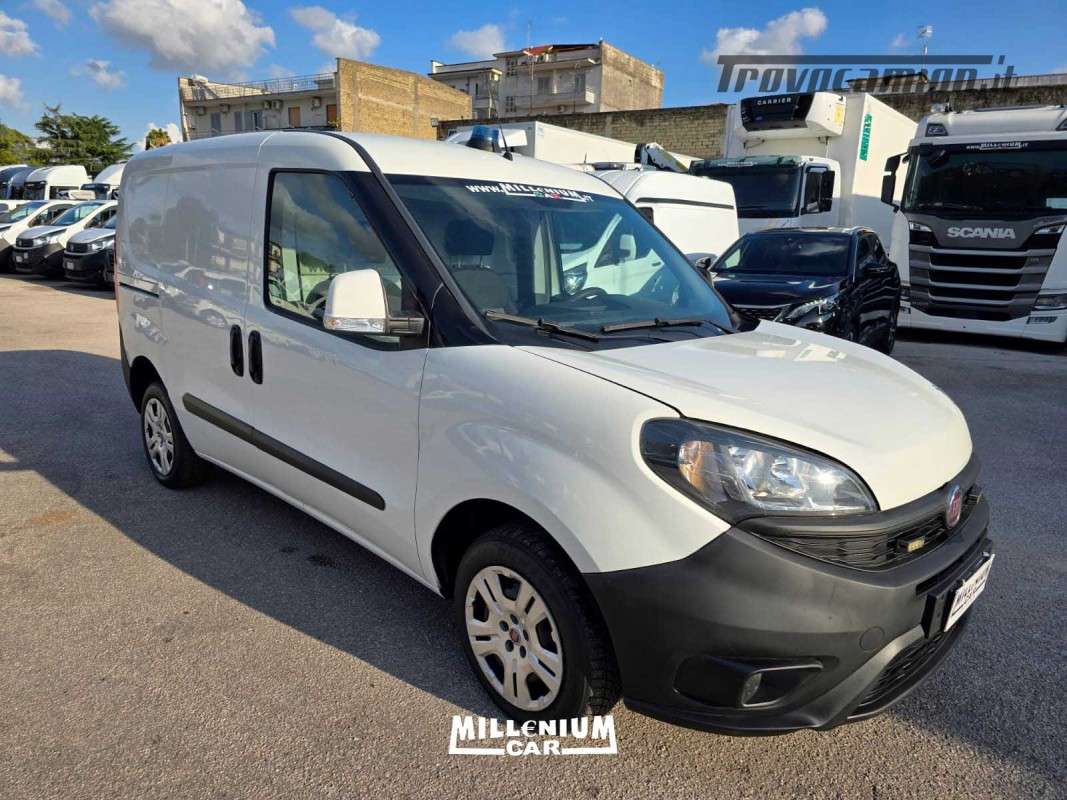 DOBLO 1,3 MJT TRASPORTO ORGANI LAMPEGGIANTI E SIRENE 2019  Machineryscanner