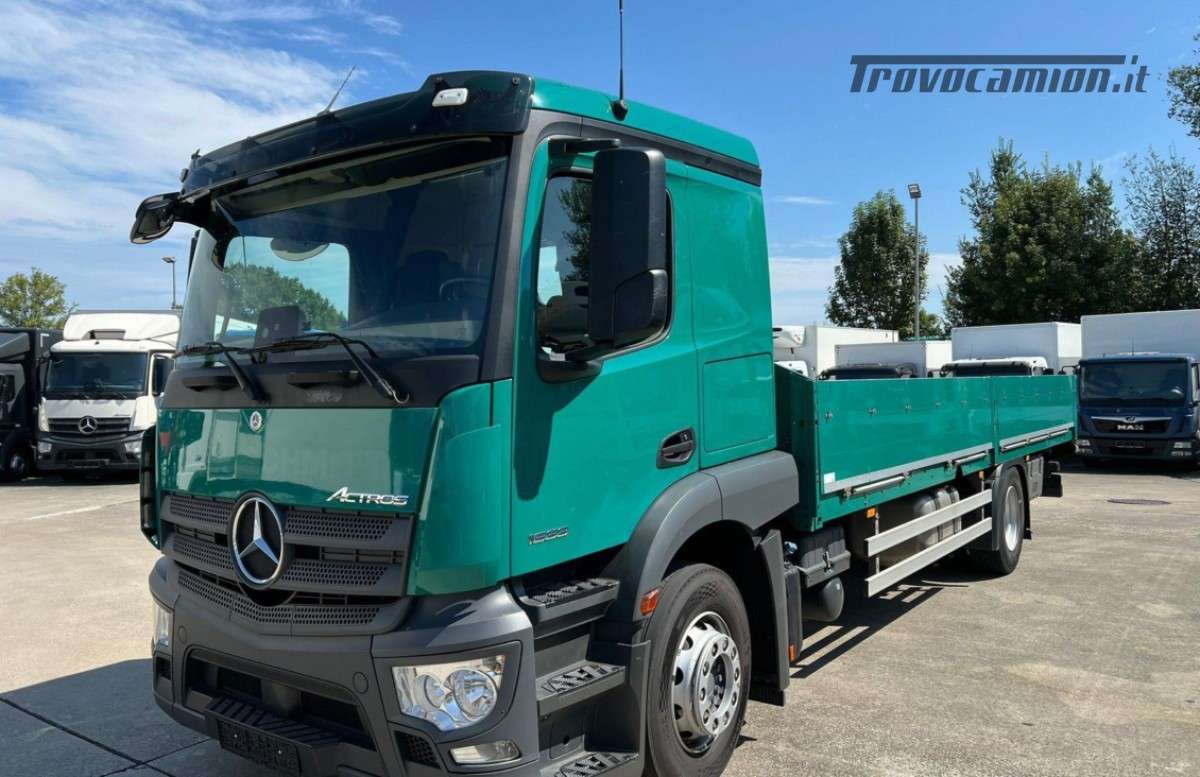 ACTROS 1833 CASSONE 7,47M  Machineryscanner