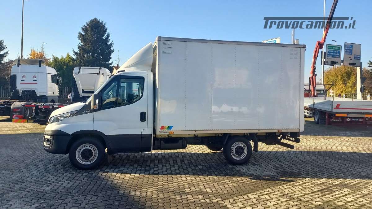 IVECO DAILY 35S15  Machineryscanner